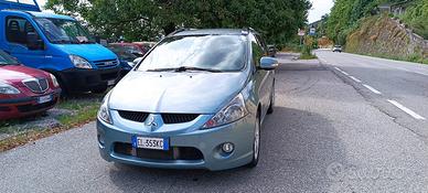 MITSUBISHI GRANDIS 2010