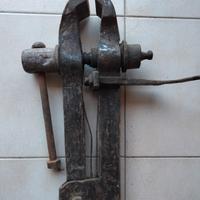 morsa antica a gambo da fabbro