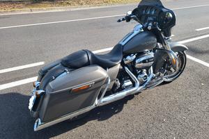 Harley Davidson  Street Glide 107