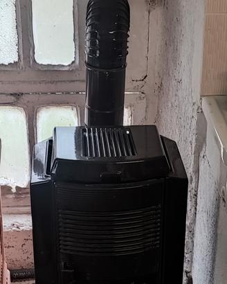 vecchia stufa in ghisa rainschon funzionante
