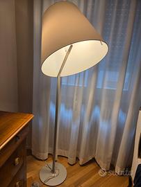 Piantana Artemide