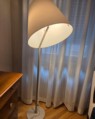 Piantana Artemide