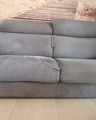 Divano 4P con letto e pouf - tessuto microfibra