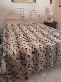 coperta in pelliccia sintetica