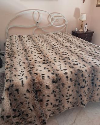 coperta in pelliccia sintetica