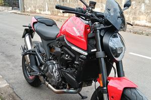 DUCATI MONSTER 937