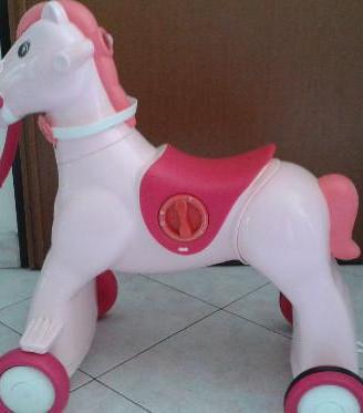Cavallo dondolo Chicco