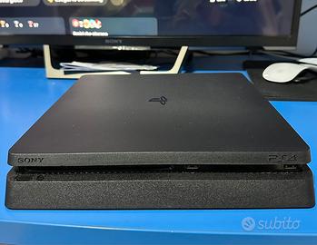 PlayStation 4 + accessori