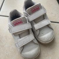 Scarpe Adidas bimba.