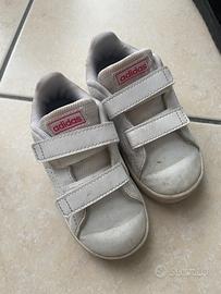 Scarpe Adidas bimba.