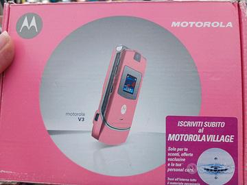 Motorola V3 / BUBBLEVMOTO PINK