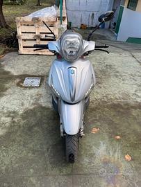 Piaggio Beverly tourer sport 350 - 2013
