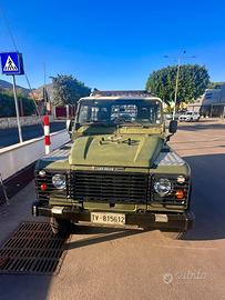 Land Rover Defender 19J