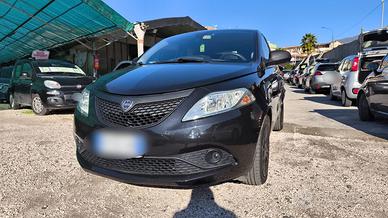 Lancia Ypsilon 1.2 69 CV 5 porte GPL 2018 USATO