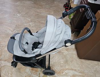 Passeggino chicco one4ever lounge 180€