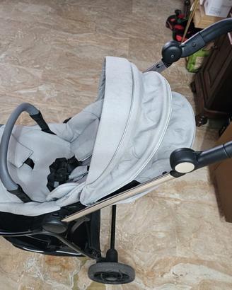 Passeggino chicco one4ever lounge 180€