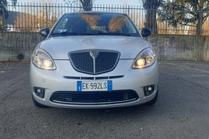 LANCIA Ypsilon 1.2 69 CV Unyca