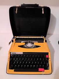 Macchina da scrivere Brother Deluxe 850 TR
