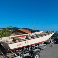 Boston whaler 13