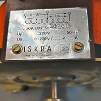 Autotrasformatori regolabili VARIAC 500 VA ISKRA