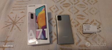 Samsung Galaxy  A71 con scatola caricatore