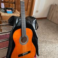 Chitarra acustica nuova