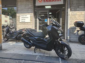 Yamaha X-Max 300 Tech Max