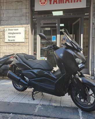 Yamaha X-Max 300 Tech Max