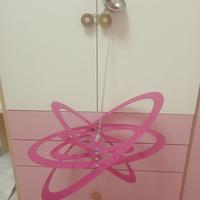 Lampadario fucsia a sospensione in plexiglass