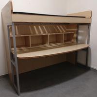 Letto a castello con scrivania