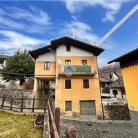 CASA INDIPENDENTE A BROSSO