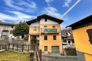 CASA INDIPENDENTE A BROSSO