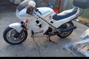 Honda VFR targata 