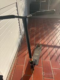 Monopattino NKD freestyle