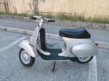 Vespa 50 Special 4 marce  Chiaro di Luna