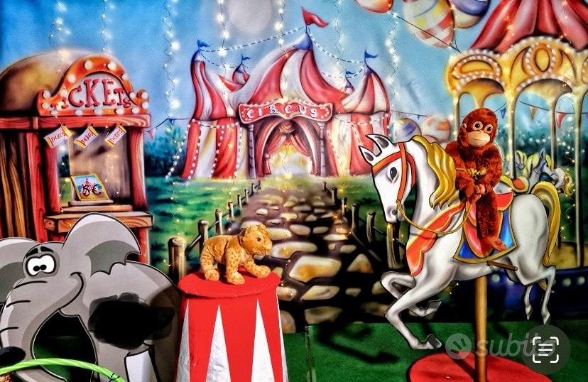 scenografia di carnevale circus - Fotografia In vendita a Napoli