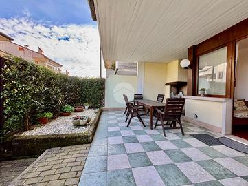 4 LOCALI A DESENZANO DEL GARDA