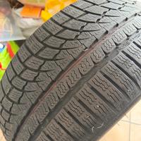 Pneumatico Nokian 245-35/19
