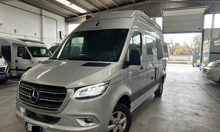 Hymer Camper Van Grand Canyon S / Automatico