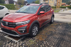 Dacia Sandero Stepway 1.0 TCe Eco-G Comfort SL 
