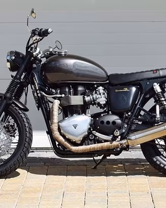 Triumph Bonneville Deserd Sled Vintage