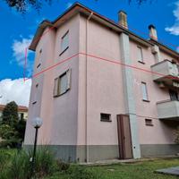 Appartamento al 2°piano + giardino e garage