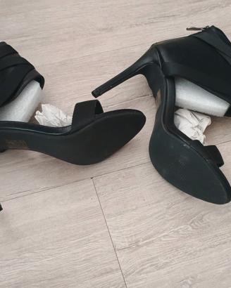 scarpe alte nere