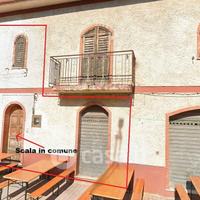 Fabbricato a schiera in centro