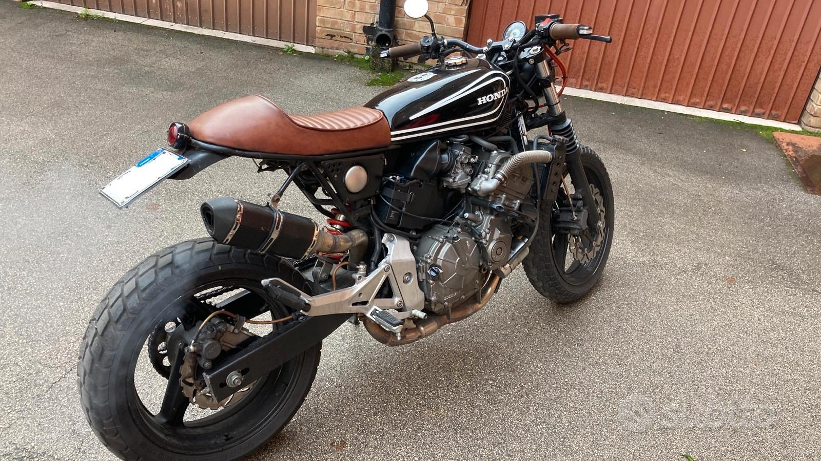 Honda Hornet CafÃ¨ Racer Usata HONDA HORNET 600 Cafe Racer