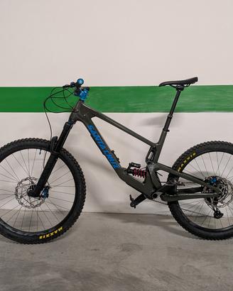 Santa Cruz Bronson V4