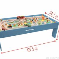 Tavolo legno Gioco bimbi/ tavolo attivita’