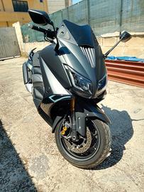 t max
