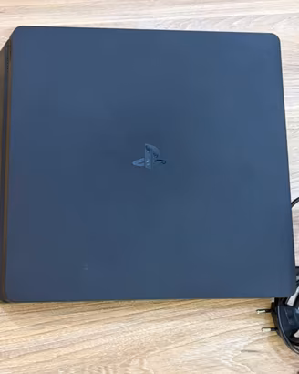 PlayStation 4 Slim + 2 Joystick DUALSHOCK