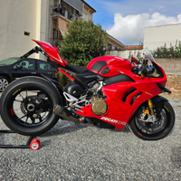 Panigale v4s